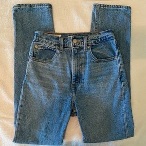 70’s high slim straight Levi’s jeans